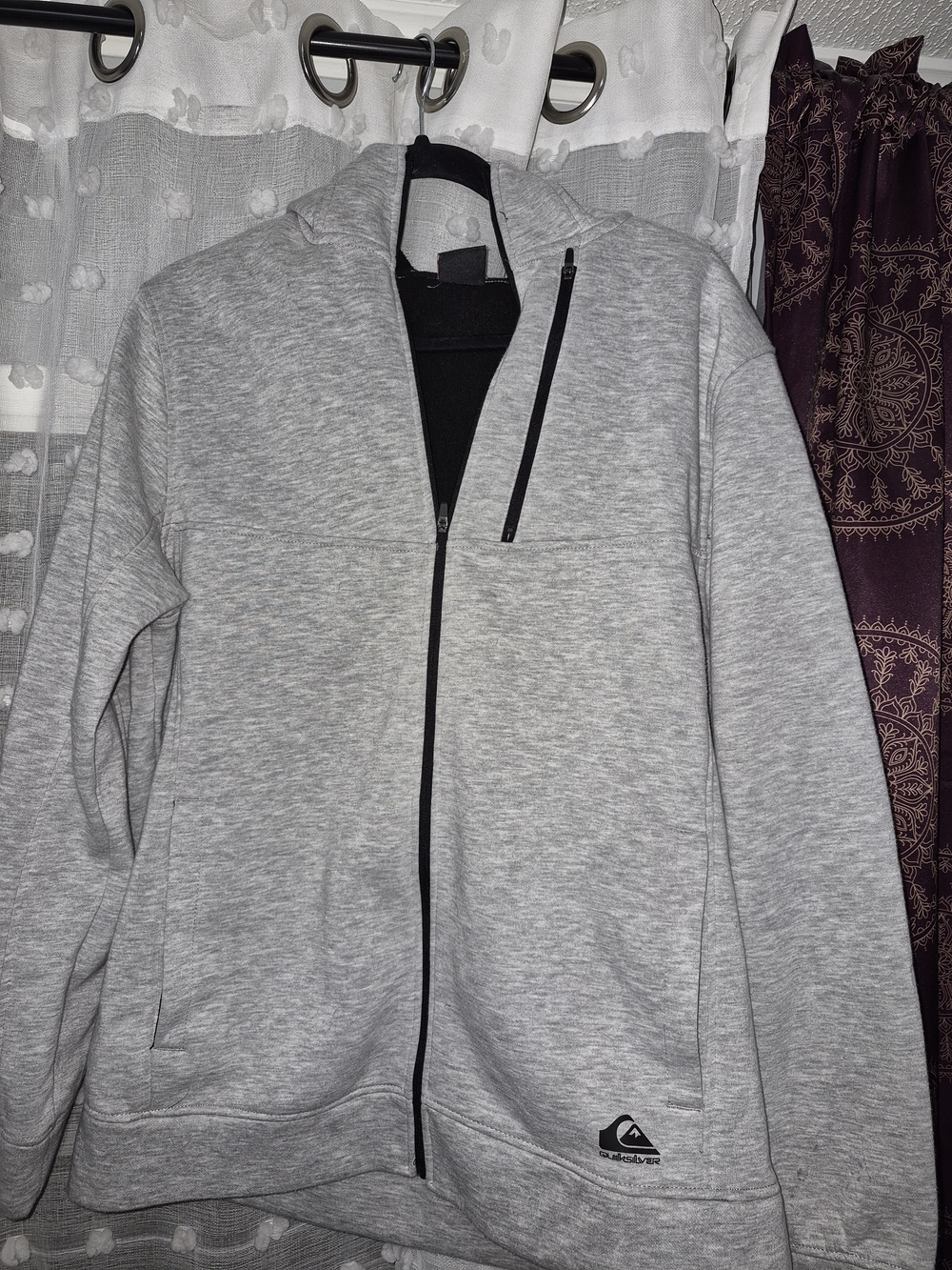 Quiksilver Men’s Light Gray Full-Zip Hoodie with Chest Zip